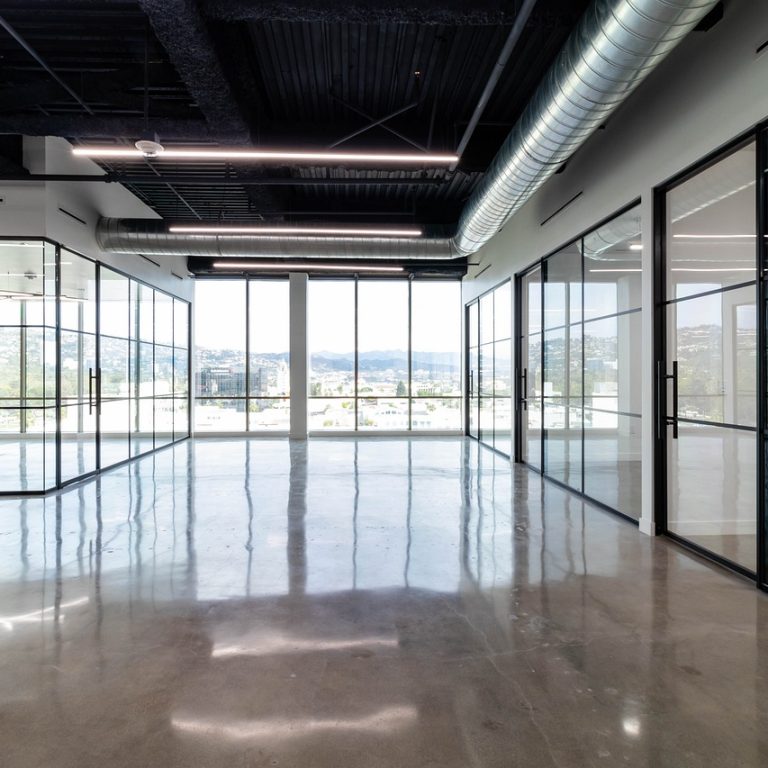 industrial-office-5075246_1280